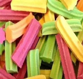 🍓 Mini Fruit Sticks – 100g Bag