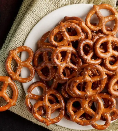 🧂 Salted Pretzels – 100g Bag