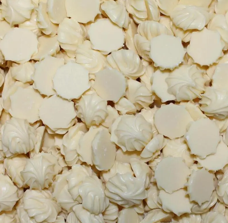 π€ White Chocolate Whirls β 100g Bag